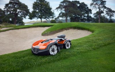 Husqvarna presenteert draadloze AWD-robotmaaier