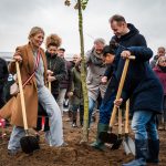 Aanplant nieuwe bomen markeert begin van natuurinclusieve wijk
